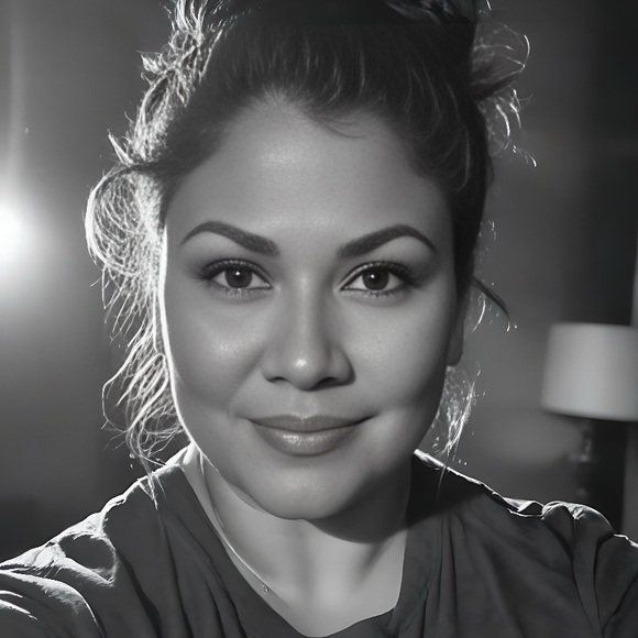 Meet your Posher, Thya - Picture 1 of 2